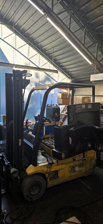 OM Elektro Dreirad Gabelstapler XE18 im Gebrauchtmaschinen-Markt von PartnerLIFT kaufen