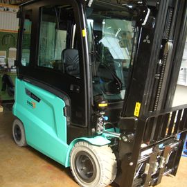Mitsubishi Elektro Vierrad Gabelstapler FB30ACN - PartnerLIFT