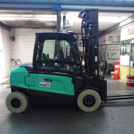 Mitsubishi Elektro Vierrad Gabelstapler FB55NH - PartnerLIFT