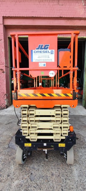 JLG Scherenarbeitsbühne 4045R im Gebrauchtmaschinen-Markt von PartnerLIFT kaufen